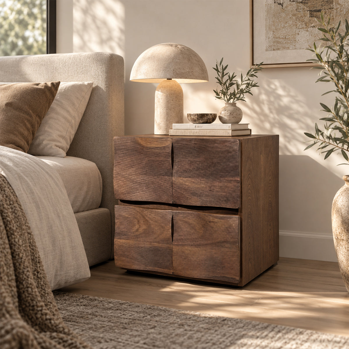Wavy Solid Wood Nightstand, Modern 3-Drawer Bedside Cabinet, Unique Wavy Panel Design Wooden End Table for Bedroom Home Decor