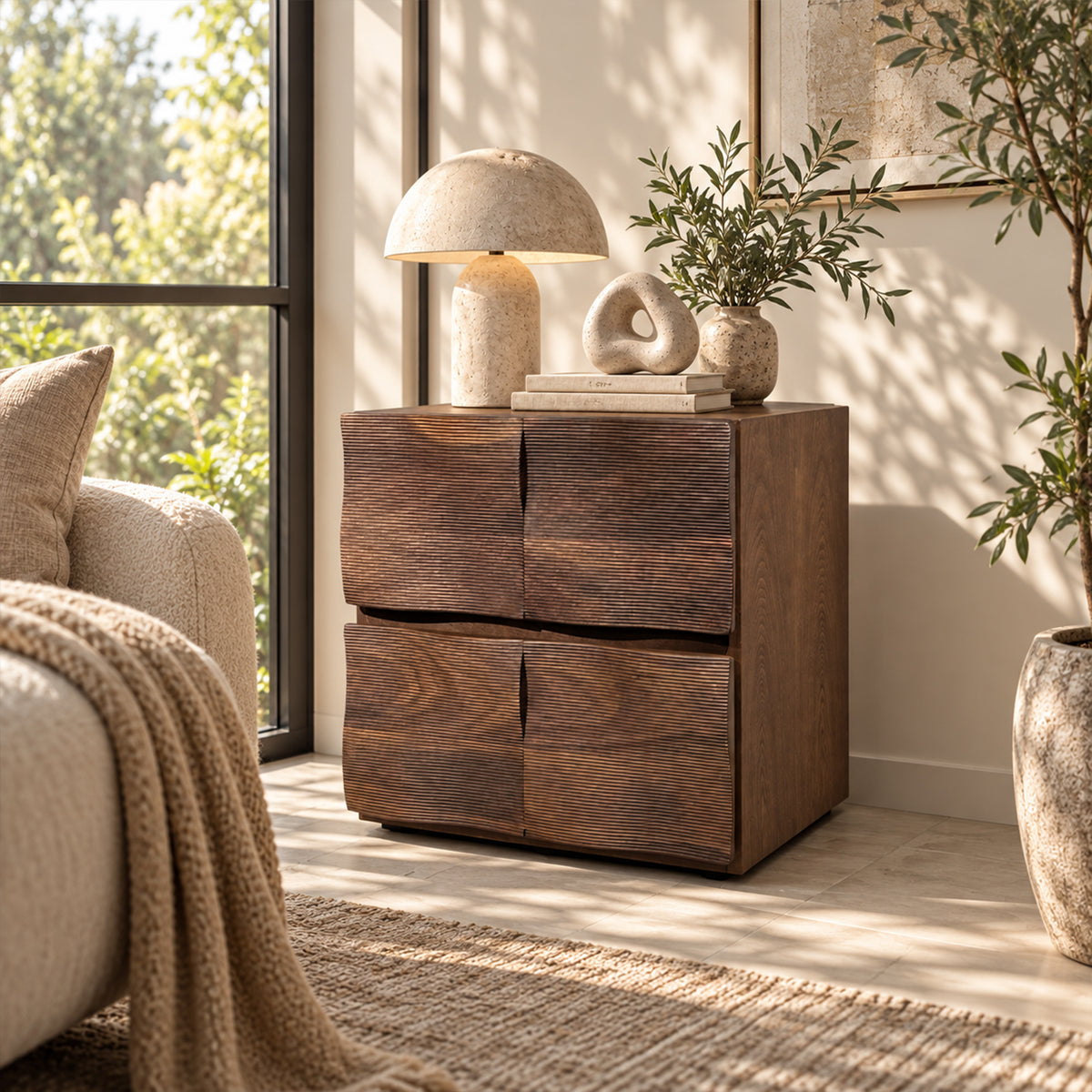 Wavy Solid Wood Nightstand, Modern 3-Drawer Bedside Cabinet, Unique Wavy Panel Design Wooden End Table for Bedroom Home Decor